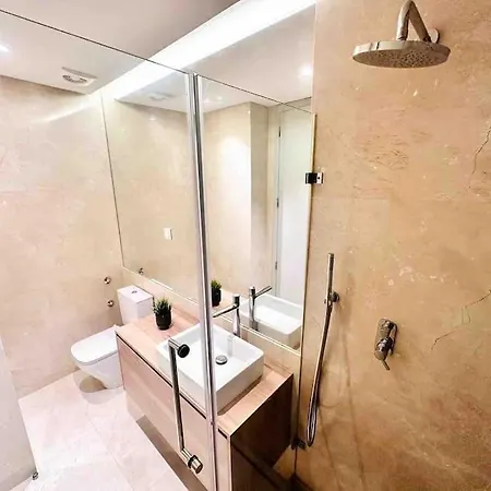 Lisbon Marques De Pombal Top Flat Great Locations City Center B Exterior photo