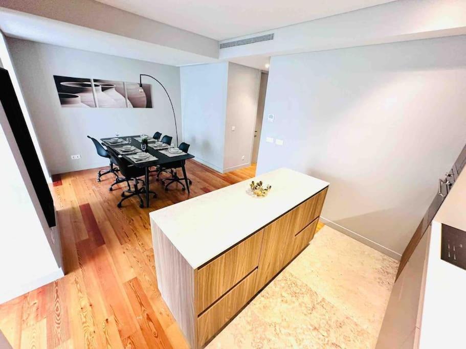 Apartment Marques De Pombal Flat Great Locations Center B